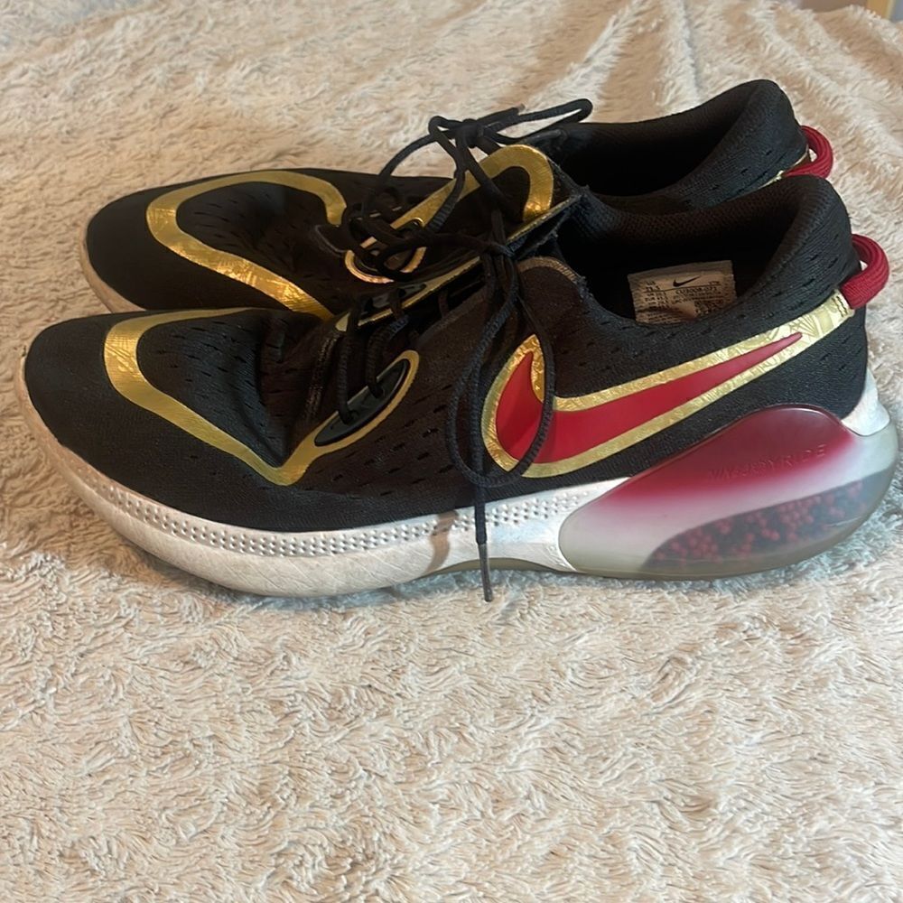 Nike joyride run 2 size 11.5